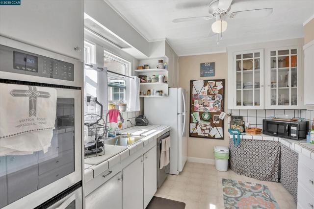 366 Ilo Lane, Danville CA: https://media.crmls.org/mediaz/18da1f7b-d92f-4b0d-83c1-647a172cb317.jpg