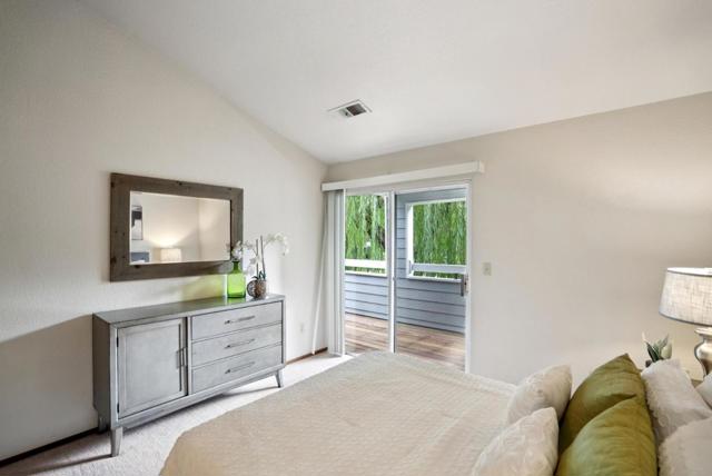 1612 Parkview Green Circle, San Jose CA: https://media.crmls.org/mediaz/18da931a-d390-4b92-917d-fd0541c2a4a1.jpg