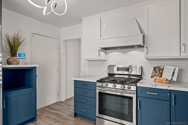1133 11th Street, Imperial Beach CA: https://media.crmls.org/mediaz/18daa083-0994-4d52-8818-dfd792a2d762.jpg