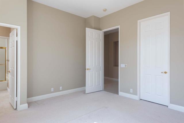 35010 Vista Del Ladero, Rancho Mirage CA: https://media.crmls.org/mediaz/18db9911-cc16-4933-8619-f0af0fee285f.jpg