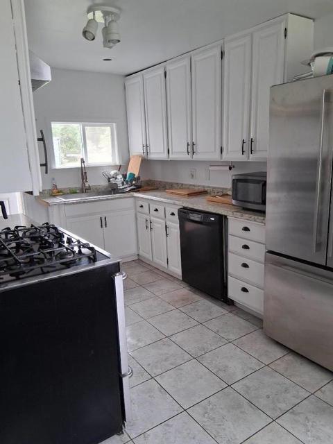 20920 Sunset Way, Colfax CA: https://media.crmls.org/mediaz/18db9e00-9f5e-465d-a444-5ba7381262e2.jpg