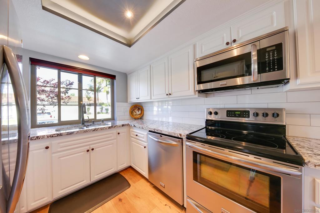 6854 Maple Leaf Dr - photo 10