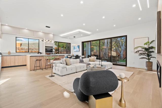 700 Farley Street, Mountain View CA: https://media.crmls.org/mediaz/18ddc7c1-32d1-4a35-9c21-58a724df2590.jpg