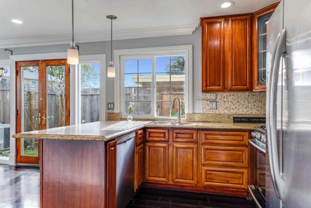 3452 Charing Cross Lane, San Jose CA: https://media.crmls.org/mediaz/18de032a-f9bf-4694-82b0-346b6fa68002.jpg