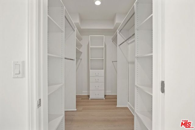 1331 Amherst Avenue, Los Angeles CA: https://media.crmls.org/mediaz/18de917b-1aa8-4256-811d-8c141a3d36bd.jpg