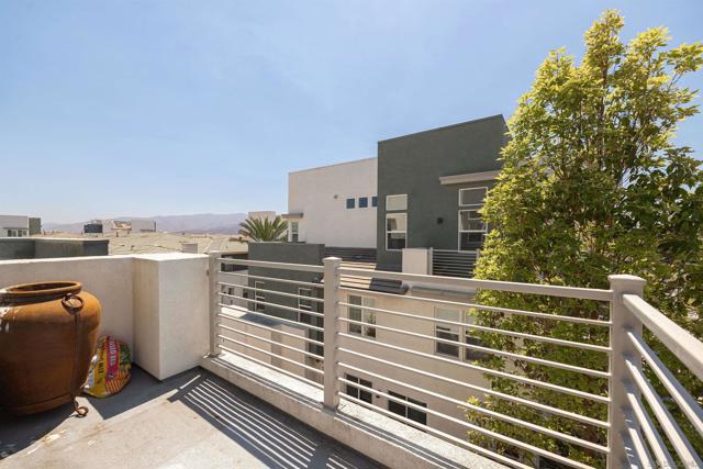 2092 Tango Loop, Chula Vista CA: https://media.crmls.org/mediaz/18dea44c-dd99-479b-a0e4-3d54b65fc386.jpg