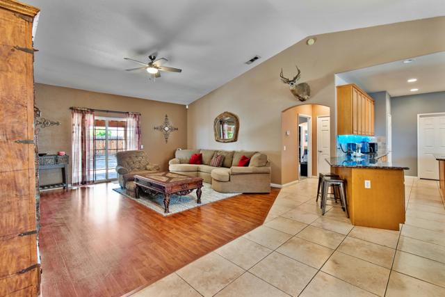 1239 Red Sea Avenue, Thermal CA: https://media.crmls.org/mediaz/18df59f5-8ff3-4bc2-9779-1383e797c80a.jpg