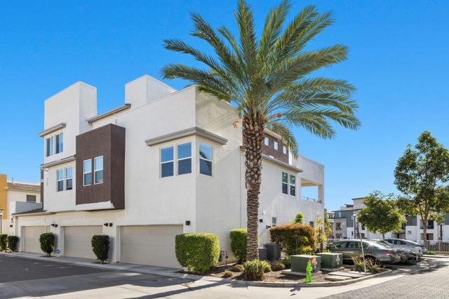 Detail Gallery Image 25 of 34 For 2080 Tango Loop #1,  Chula Vista,  CA 91915 - 4 Beds | 2/1 Baths