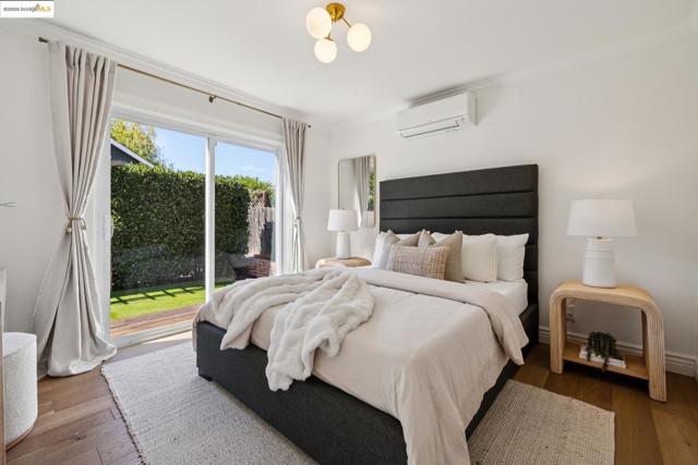 1642 10Th St, Berkeley CA: https://media.crmls.org/mediaz/18df5ff0-138e-427c-8fd3-0eadf5c97835.jpg