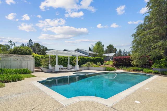18561 Arbolado Way, Saratoga CA: https://media.crmls.org/mediaz/18dfbe34-e9f1-41c8-b805-b2ee59af1c15.jpg
