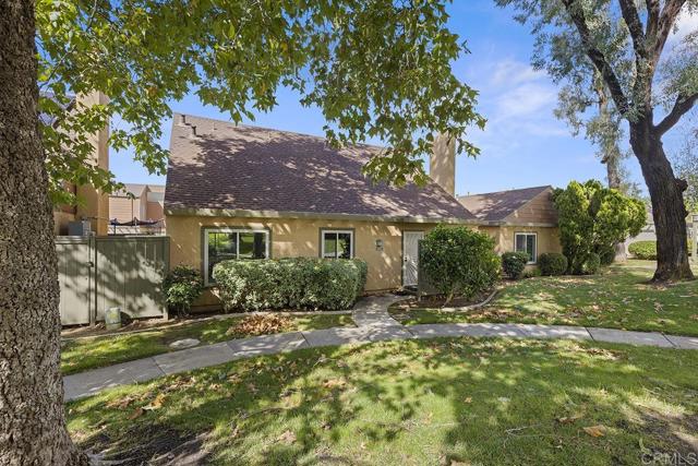 Detail Gallery Image 2 of 48 For 10573 Caminito Flores, San Diego,  CA 92126 - 3 Beds | 2 Baths