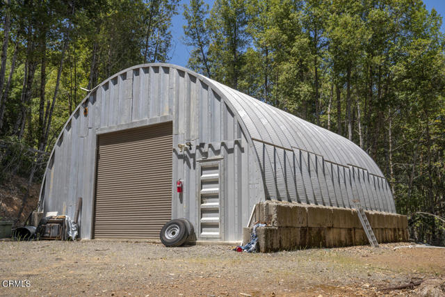 4350 Cahto Peak Road, Laytonville CA: https://media.crmls.org/mediaz/18e1b413-fa8e-4869-91d6-6a0080093894.jpg