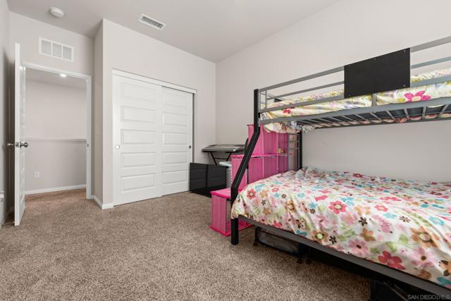 13305 Cultivate Ct, Valley Center CA: https://media.crmls.org/mediaz/18e2461f-ce3b-4a4e-a985-a90c68727b33.jpg