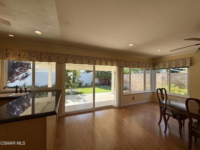 2321 Century Avenue, Simi Valley CA: https://media.crmls.org/mediaz/18e295d0-bb79-42f5-b2d1-b2ac9abd11b0.jpg