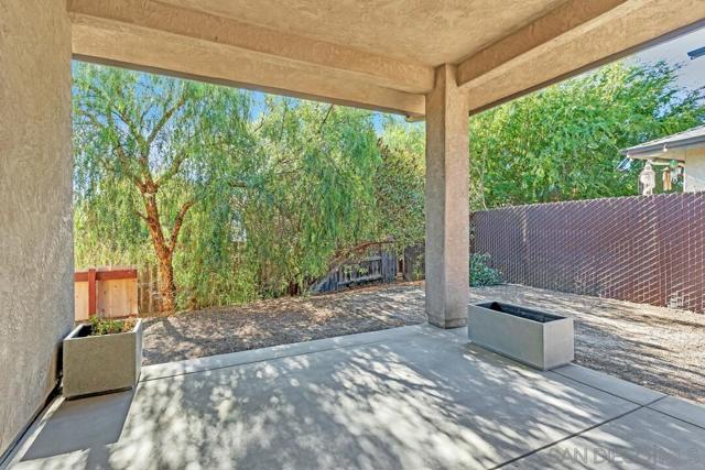 130 Scenic Dr, El Cajon CA: https://media.crmls.org/mediaz/18e2fcb2-3921-490d-b02f-05be7f95aa6d.jpg