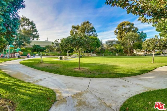 1832 Rockefeller Lane, Redondo Beach, California 90278, 2 Bedrooms Bedrooms, ,2 BathroomsBathrooms,Residential,For Sale,Rockefeller,25603743 1832 Rockefeller Lane, Redondo Beach, California 90278, 2 Bedrooms Bedrooms, ,2 BathroomsBathrooms,Residential,For Sale,Rockefeller,25603743