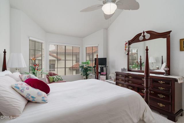 2206 Martinique Lane, Oxnard CA: https://media.crmls.org/mediaz/18e4c6a2-7ba8-4998-9884-a2f6db408025.jpg
