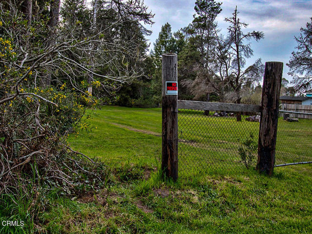 Detail Gallery Image 4 of 26 For 19100 Summers Ln, Fort Bragg,  CA 95437 - – Beds | – Baths