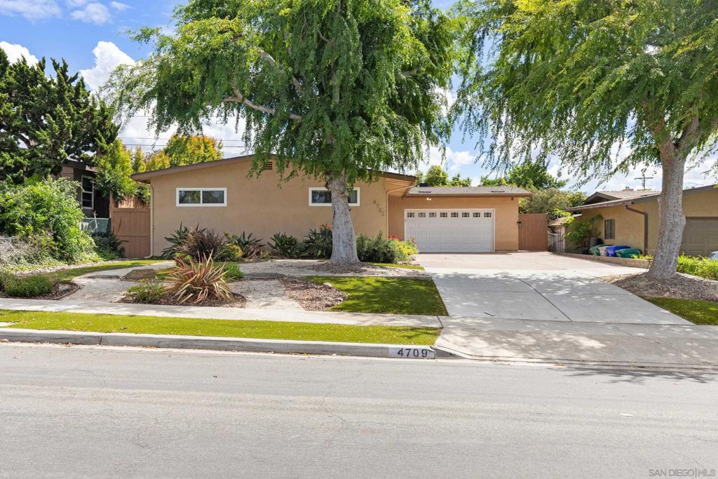 4709 Vandever Ave - photo 2