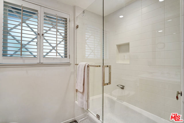 30612 Sicomoro Drive, Malibu CA: https://media.crmls.org/mediaz/18e556e9-026c-48fc-a7e5-8c843c6f91fe.jpg