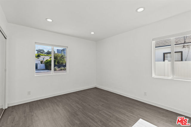 15153 La Maida Street, Sherman Oaks CA: https://media.crmls.org/mediaz/18e5617f-f331-4867-a132-bbe764890cb1.jpg