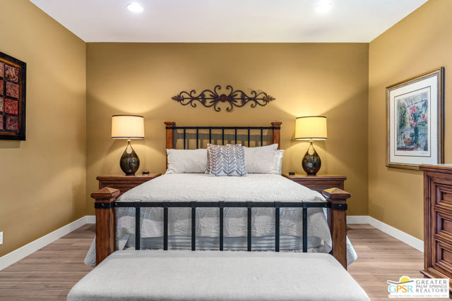 226 Canyon Circle, Palm Springs CA: https://media.crmls.org/mediaz/18e5cca2-dd8a-4e25-bc0b-5435a55f210e.jpg