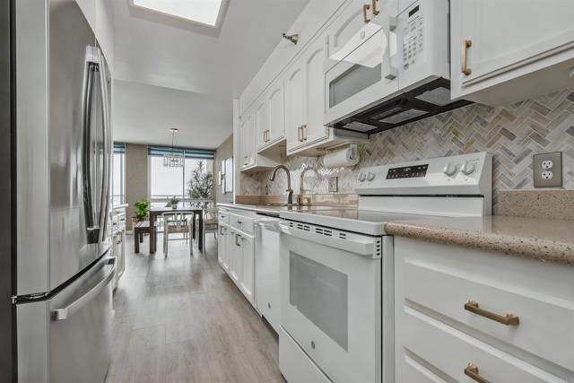 Detail Gallery Image 14 of 41 For 1750 Avenida Del Mundo #601,  Coronado,  CA 92118 - 1 Beds | 1 Baths