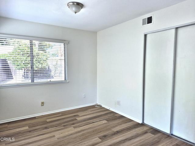 386 Otono Court, Camarillo CA: https://media.crmls.org/mediaz/18e5f58b-2255-49c6-8592-3d030a18921d.jpg
