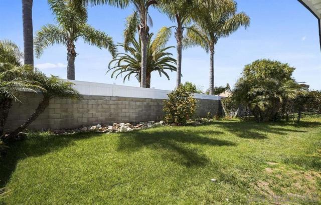 Image 11 of 16 For 2537 Davis Avenue