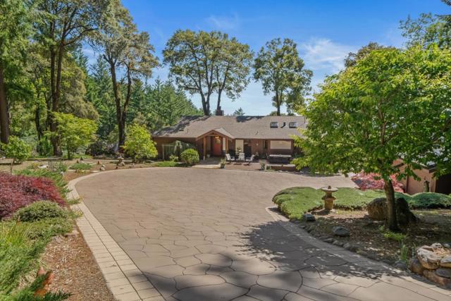 170 Fox Run, Los Gatos CA: https://media.crmls.org/mediaz/18e75583-8b19-4c48-8eba-f2142ff60989.jpg