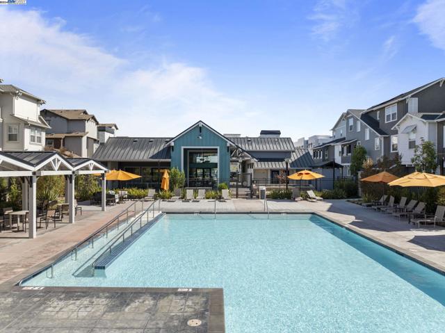 Image 36 of 39 For 9572 Seawind Way