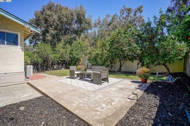 3104 sombrero circle, San Ramon CA: https://media.crmls.org/mediaz/18e79bde-4cea-4dc5-abf3-4360c3f9d8de.jpg