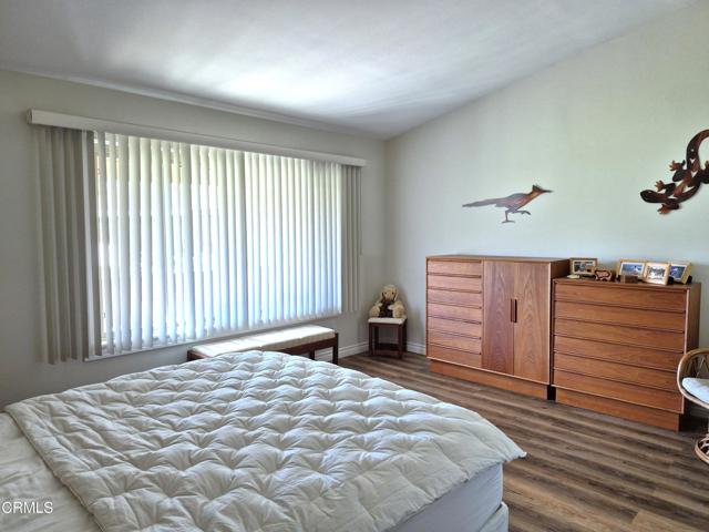 34120 Village 34, Camarillo CA: https://media.crmls.org/mediaz/18e8583c-775c-4c3b-8c9b-e64d6e94a774.jpg