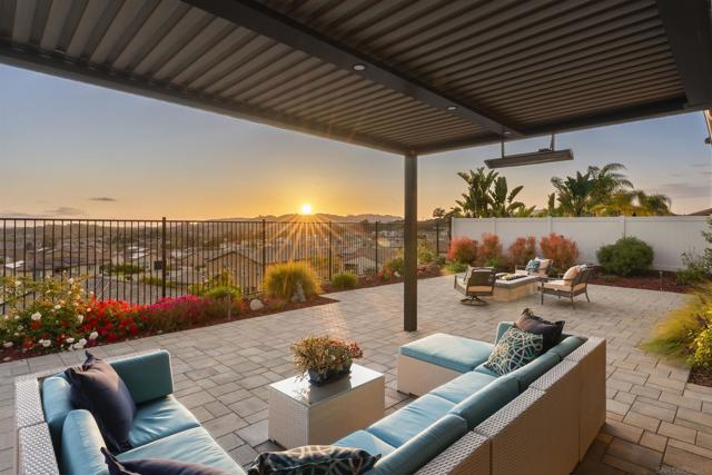 1417 Apex Place, Escondido CA: https://media.crmls.org/mediaz/18e8a1b4-11c8-456c-811a-51eacd78a12c.jpg