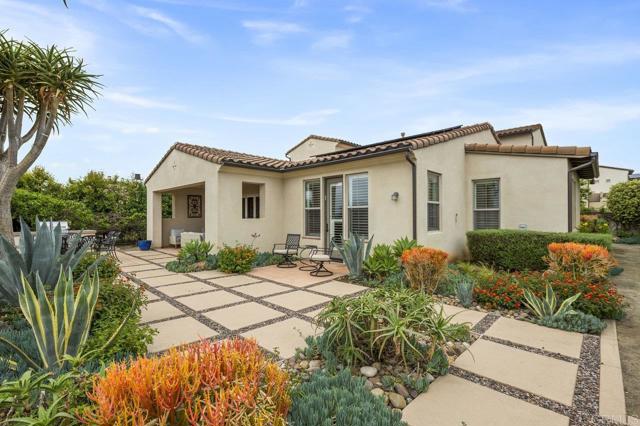 8548 Kristen View Court, San Diego CA: https://media.crmls.org/mediaz/18e93198-1e87-4882-b5cb-f6ab6010bef1.jpg