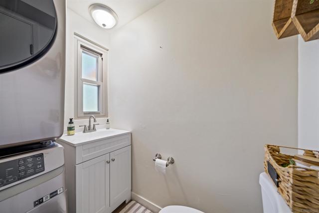 2680 Worden Street, San Diego CA: https://media.crmls.org/mediaz/18e94674-cd22-430a-b75c-aba64ff34e02.jpg