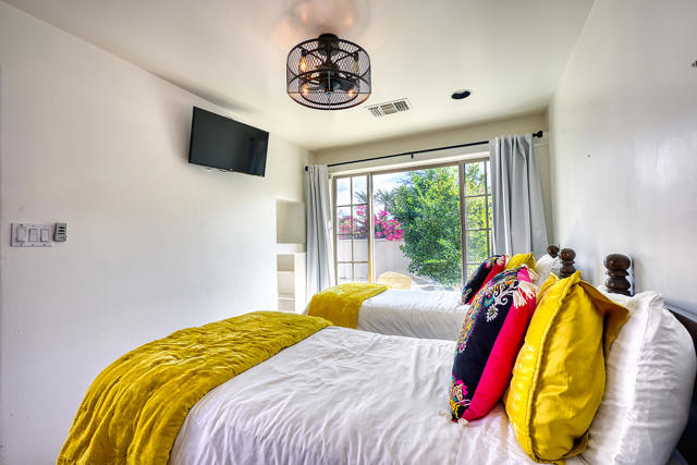Casita 2102L