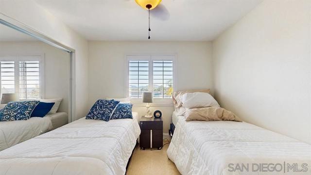 43041 Noble Court, Temecula CA: https://media.crmls.org/mediaz/18e97c2d-5b5a-465d-81c8-efe091d7cdc1.jpg