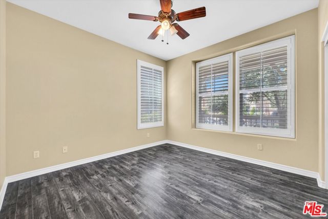 5611 Scharf Avenue, Fontana CA: https://media.crmls.org/mediaz/18ea5555-5c8e-40e3-a45f-303cbce87d1b.jpg