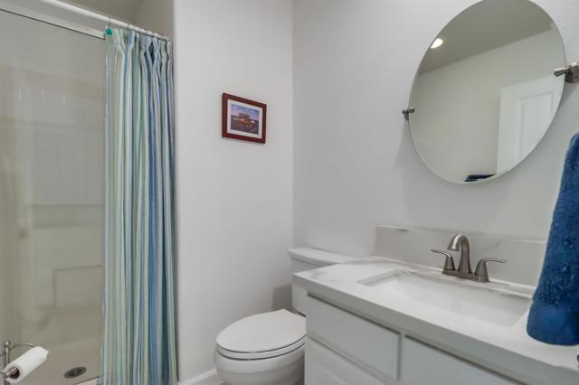 32411 Cassino Court, Temecula CA: https://media.crmls.org/mediaz/18ea99b7-8056-442d-95e0-1bd3716009d0.jpg
