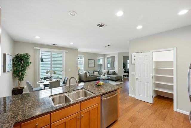 670 Woodland Terrace, San Jose CA: https://media.crmls.org/mediaz/18eb43a9-3017-4190-9d11-cce1acd0972c.jpg