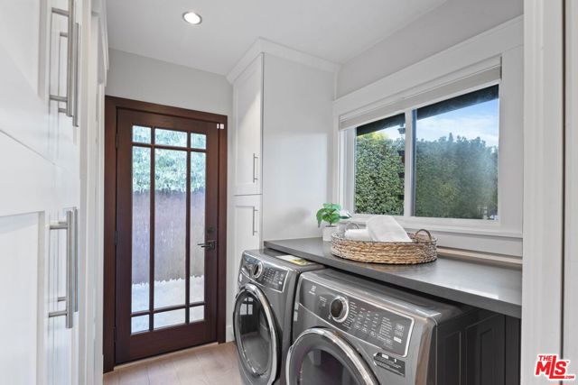 23309 Ladrillo Street, Woodland Hills CA: https://media.crmls.org/mediaz/18ebce26-0f56-40af-bdf0-3406a798dbe6.jpg