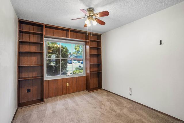 931 Rutgers Ave, Chula Vista CA: https://media.crmls.org/mediaz/18ebd2fb-4412-4c76-93c4-362a1cf317e6.jpg