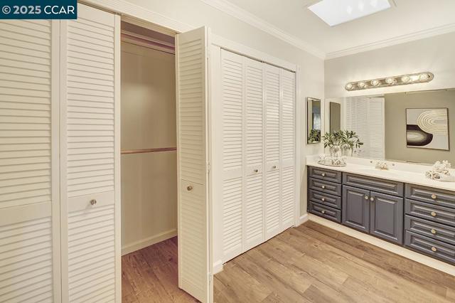 2424 Tice Creek Dr., Walnut Creek CA: https://media.crmls.org/mediaz/18ebe729-9b18-4c9c-a509-eff464da26a8.jpg