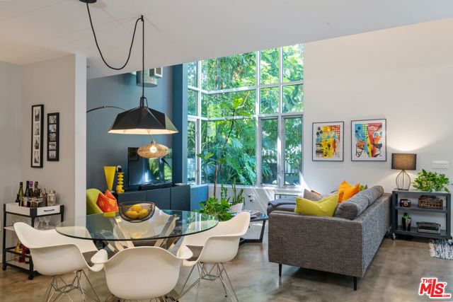 2 Bed Home for Sale in Los Angeles, California
