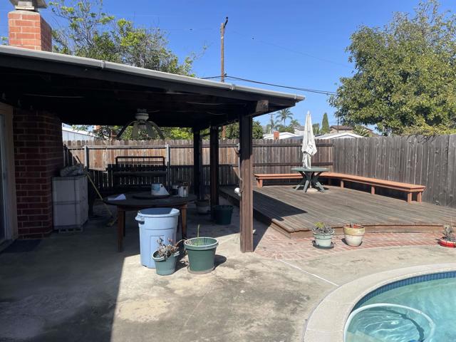 Detail Gallery Image 10 of 11 For 3395 Lockwood Dr, San Diego,  CA 92123 - 4 Beds | 2 Baths