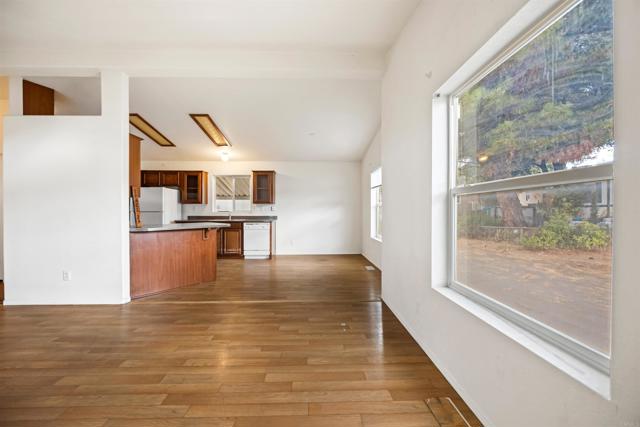 26835 Old Highway 80 #29, Guatay CA: https://media.crmls.org/mediaz/18ed3660-48ee-400b-81aa-592eefb6b871.jpg