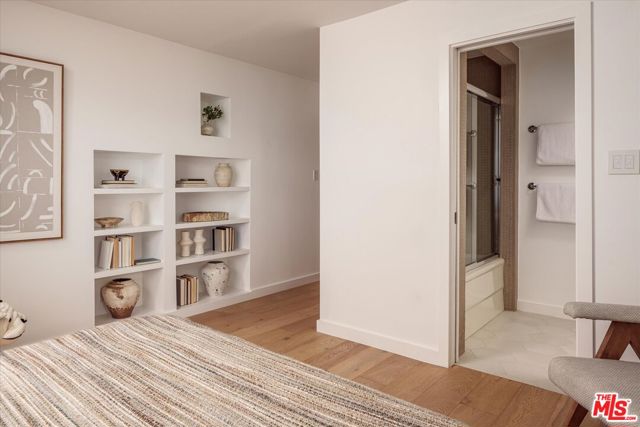 7420 Cervantes Place, Los Angeles CA: https://media.crmls.org/mediaz/18ee016e-b7b6-410b-b4fc-0b756bf33e43.jpg