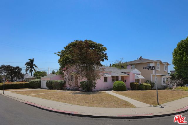 8320 Airlane Avenue photo 3
