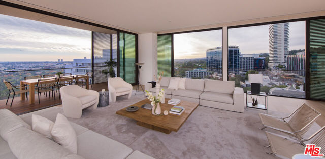 9040 W Sunset Blvd, West Hollywood CA: https://media.crmls.org/mediaz/18ee5213-3e35-4959-80a2-cf178f51b7f1.jpg